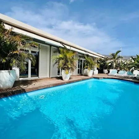 펜션 Tropical Relaxation. Luxury 아데제